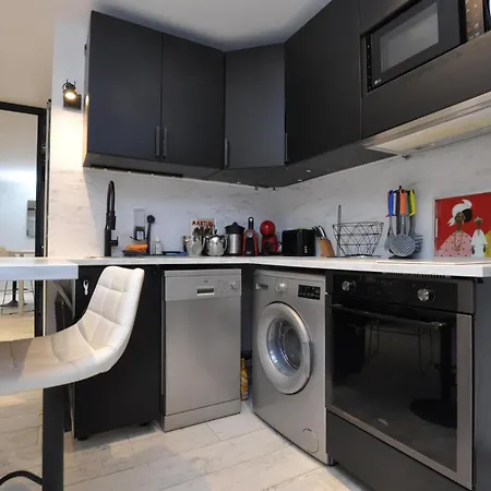 Beautiful In With Wifi Apartment
